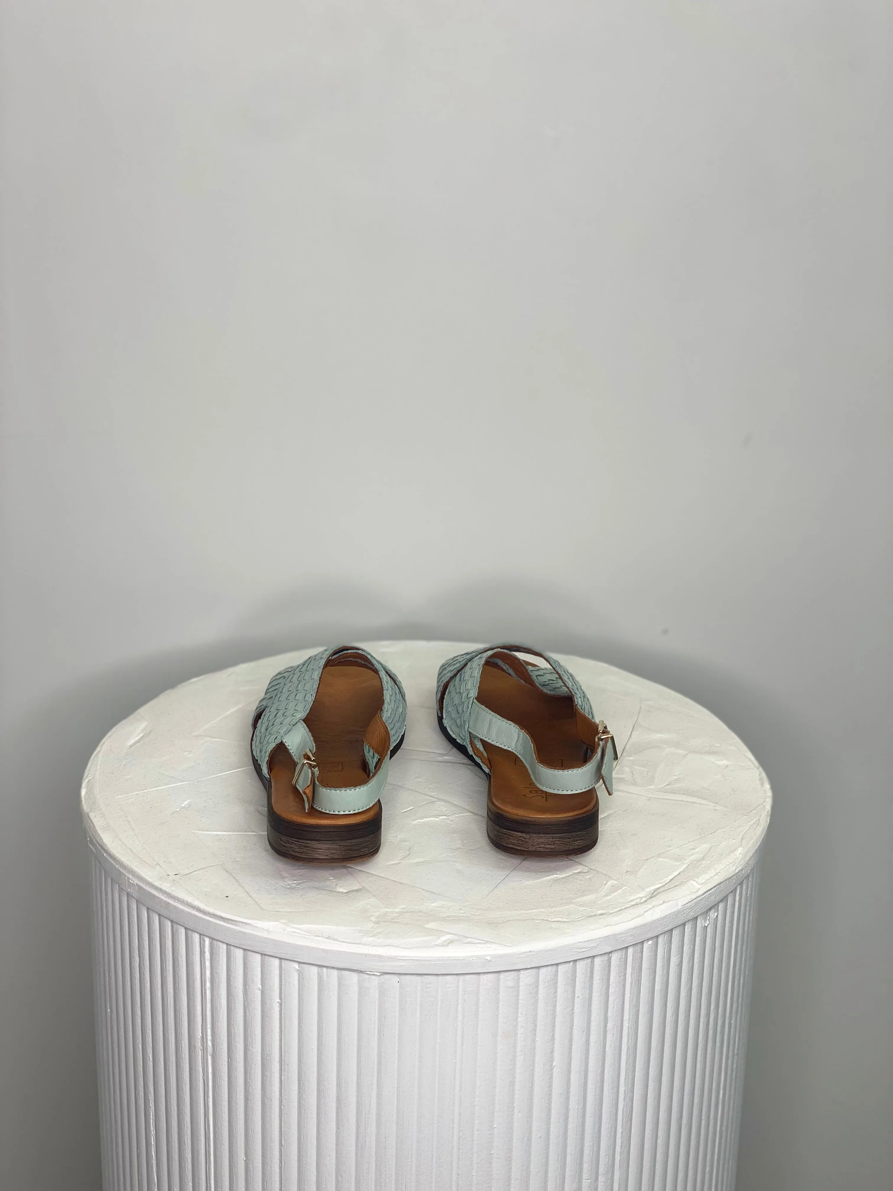 Antic Sandal