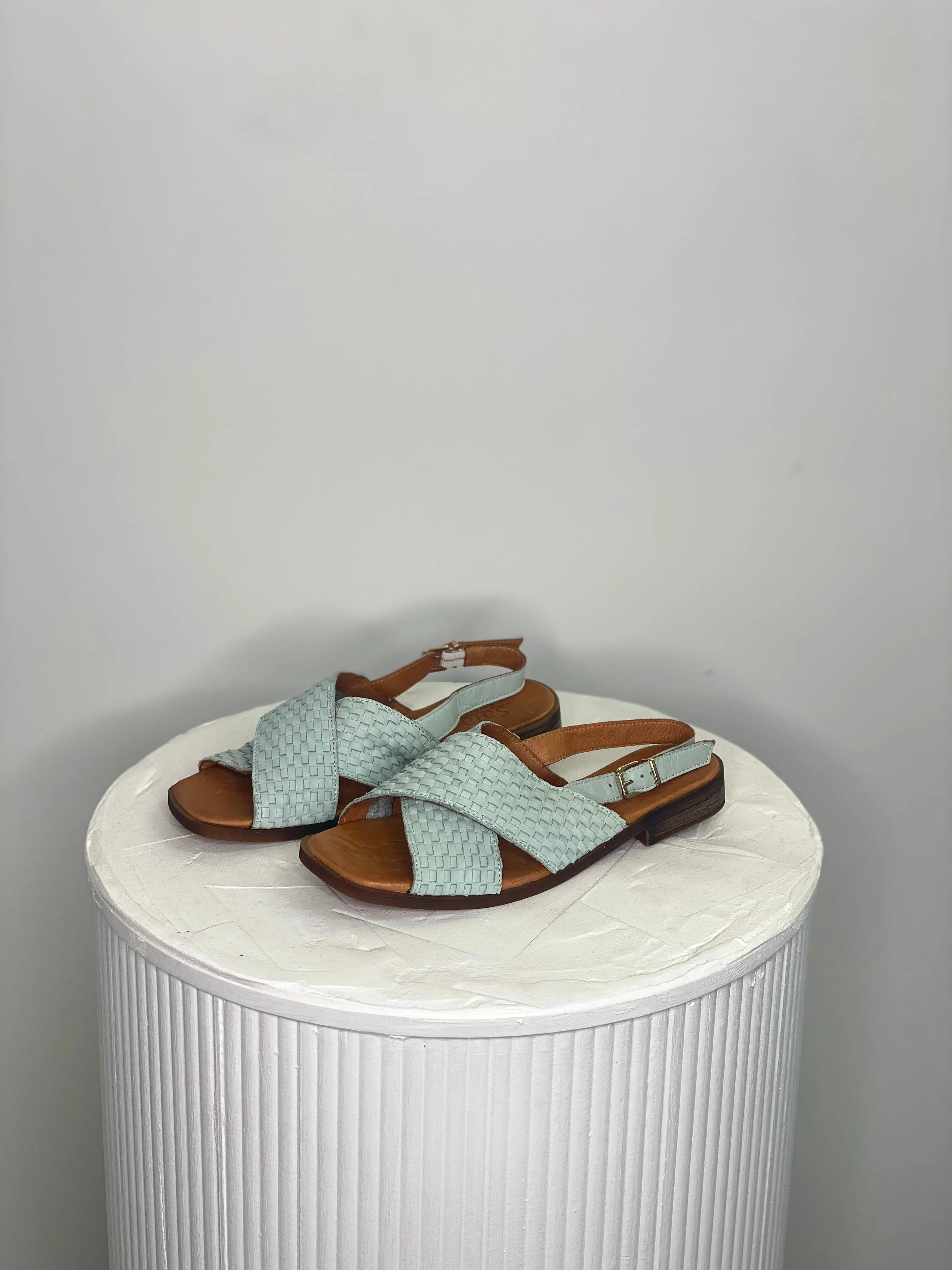 Antic Sandal
