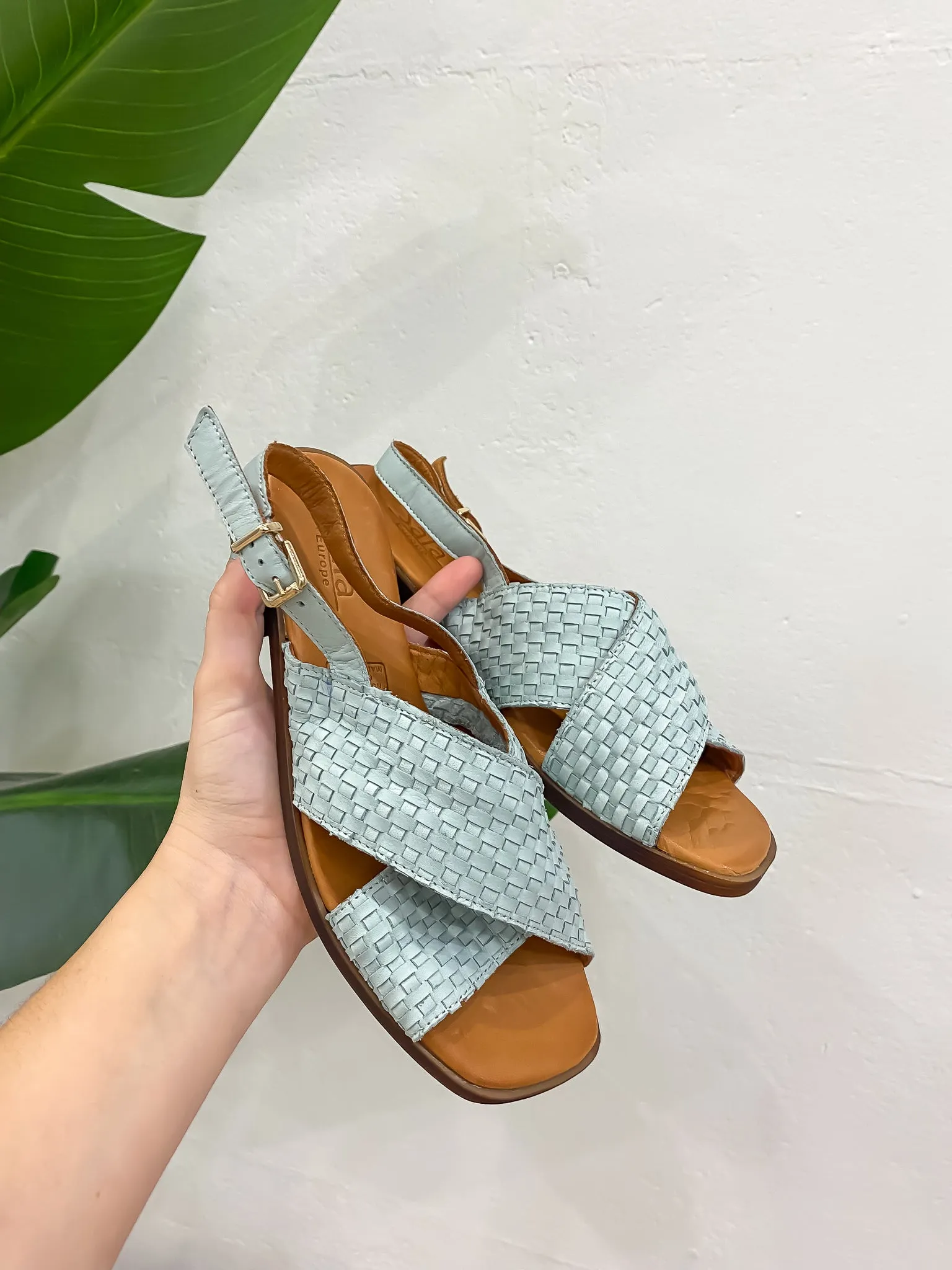 Antic Sandal