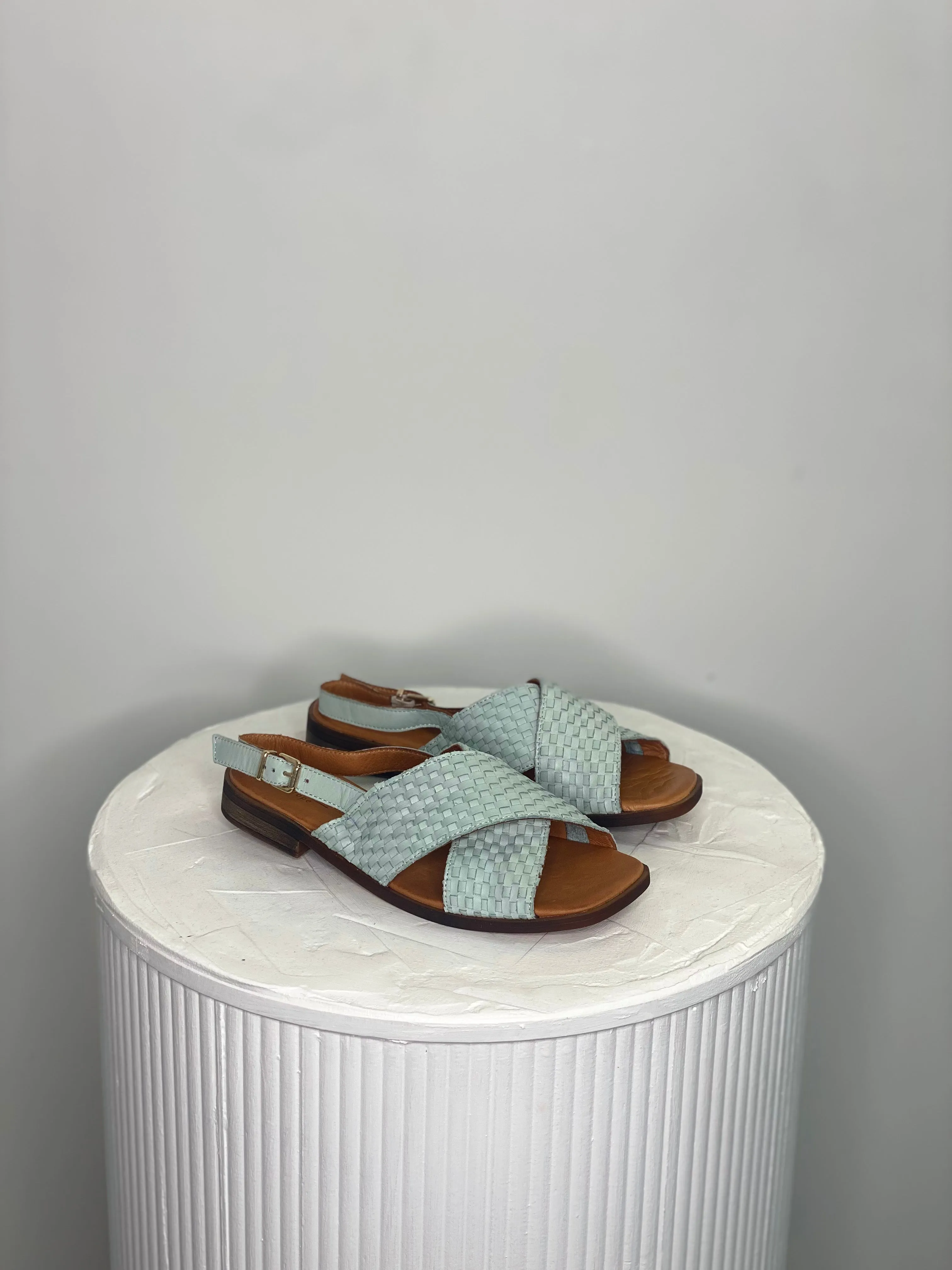 Antic Sandal