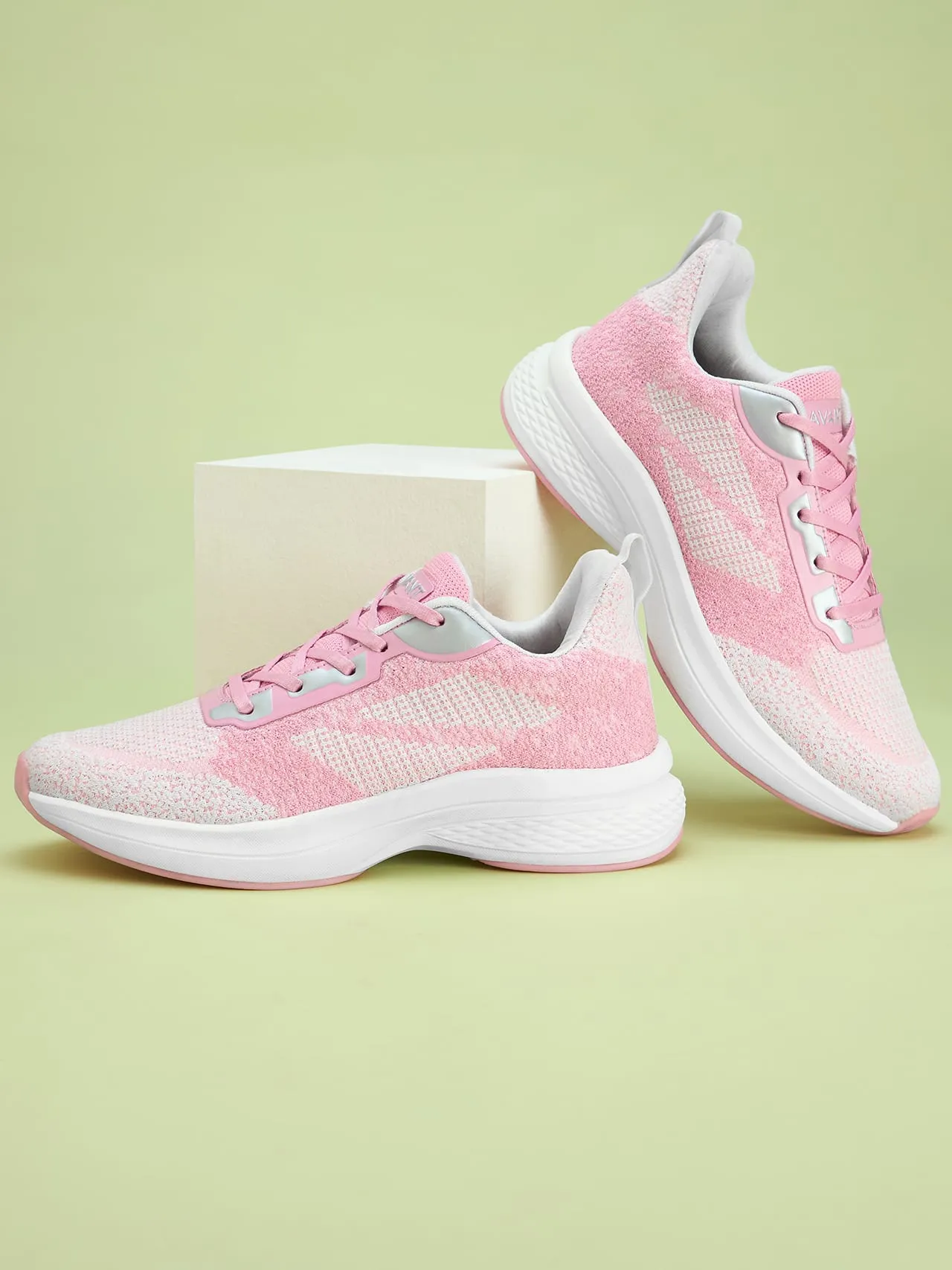 Avant Women's MagiX Running shoes-Pink / White