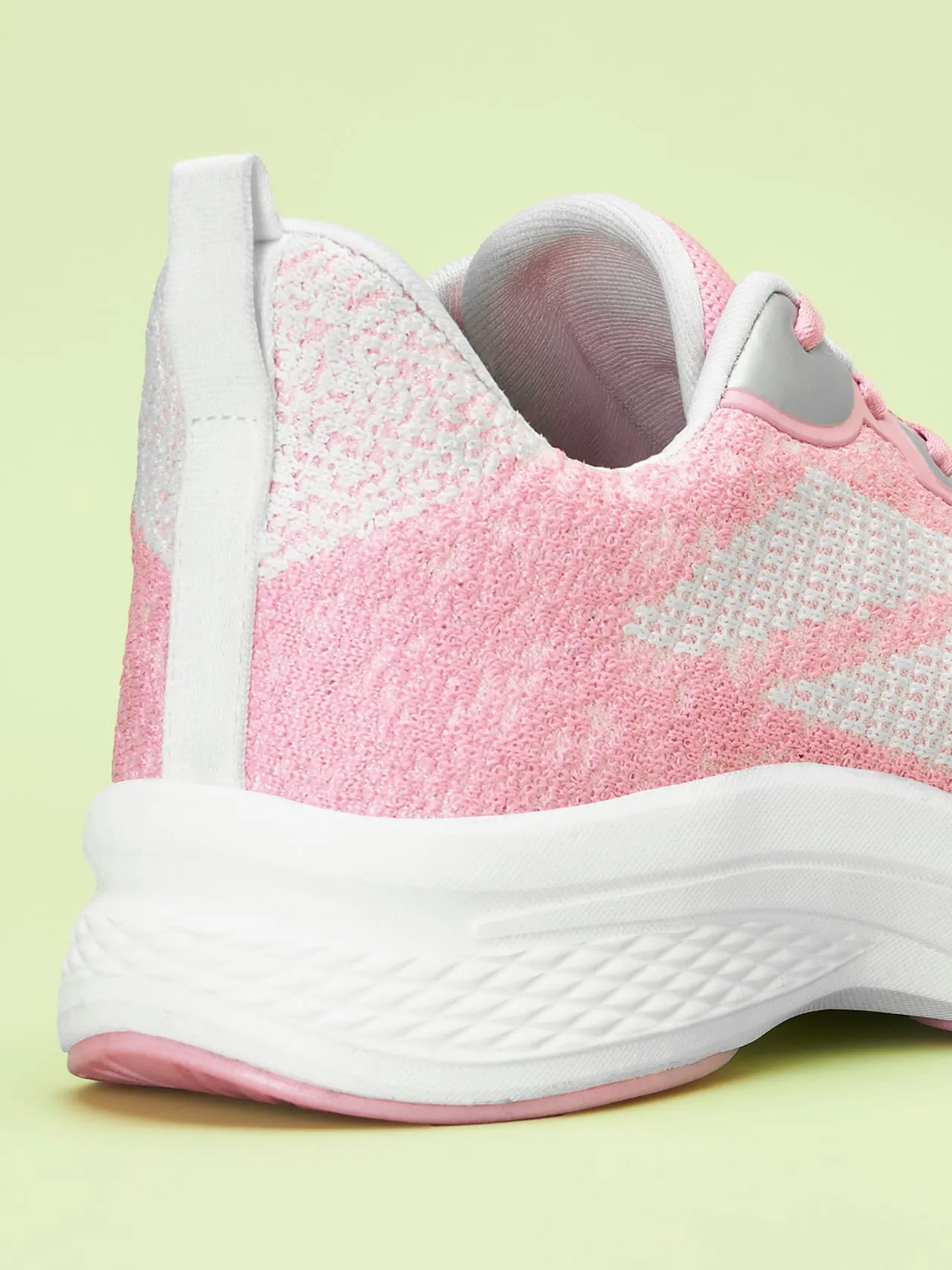 Avant Women's MagiX Running shoes-Pink / White