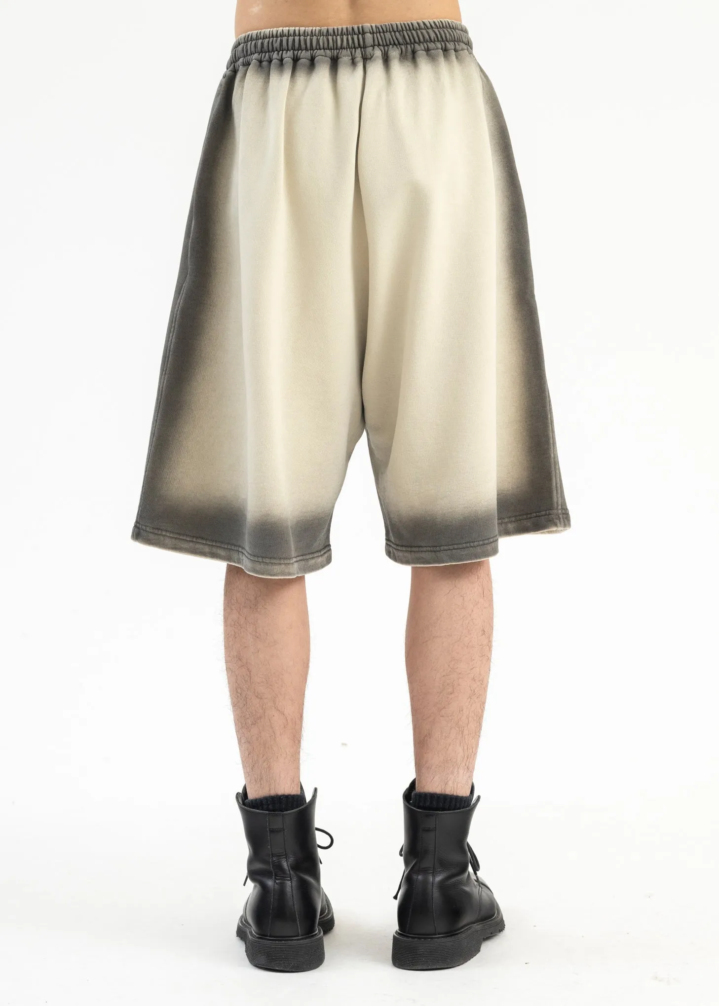 BEIGE SPRAY SOUFFLE SWEAT SHORTS