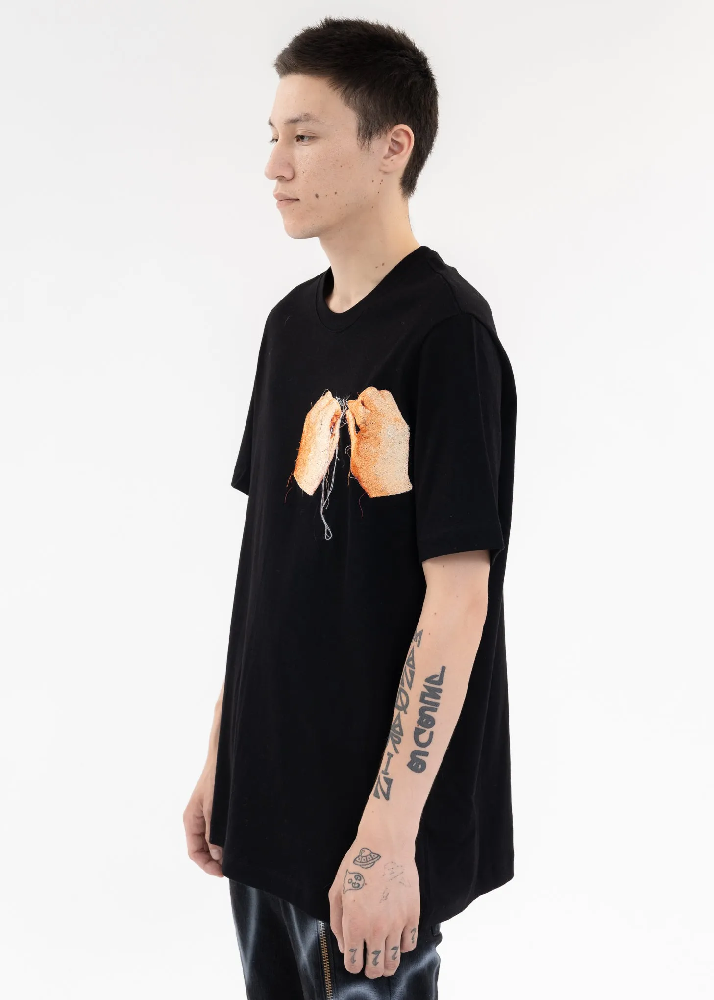 Black “HAND-EMBROIDERY” PHOTO STITCH T-SHIRT
