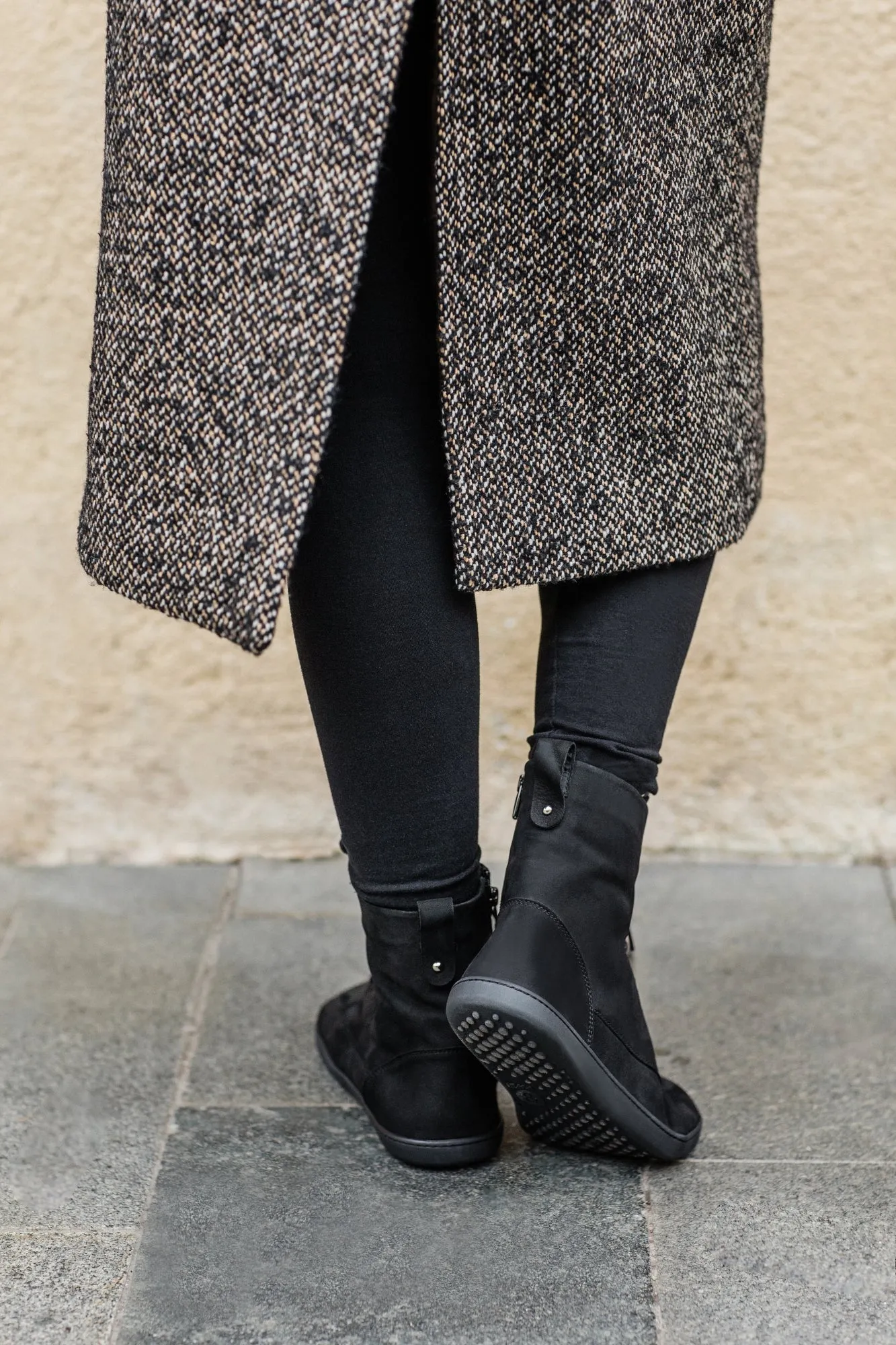 Cozy Black Ullfodrade Vinterskor