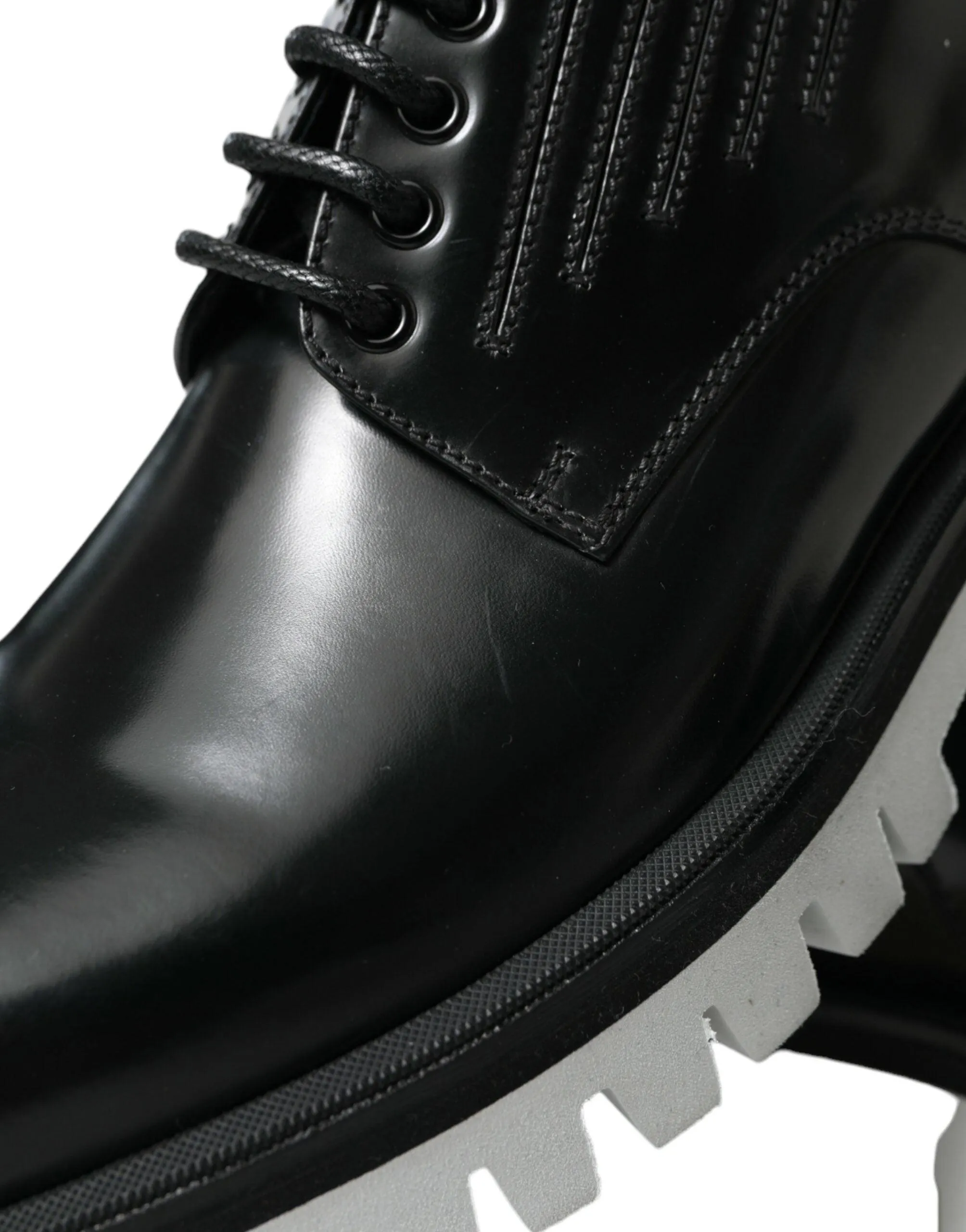 Dolce & Gabbana Sophisticated Black and White Leather Derby Sko