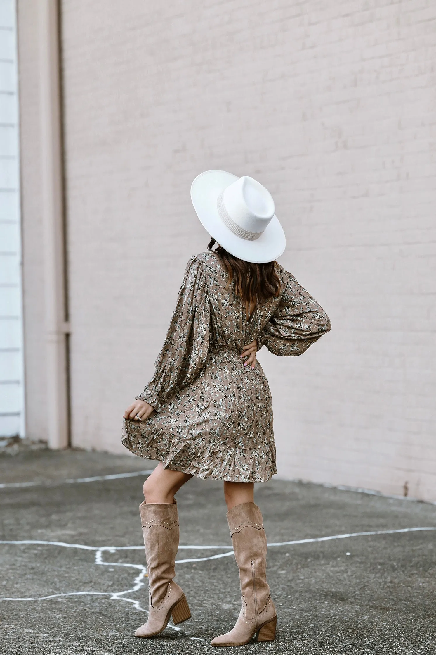 Floral Dreams Boho Chic Floral Print Dress - Mocha