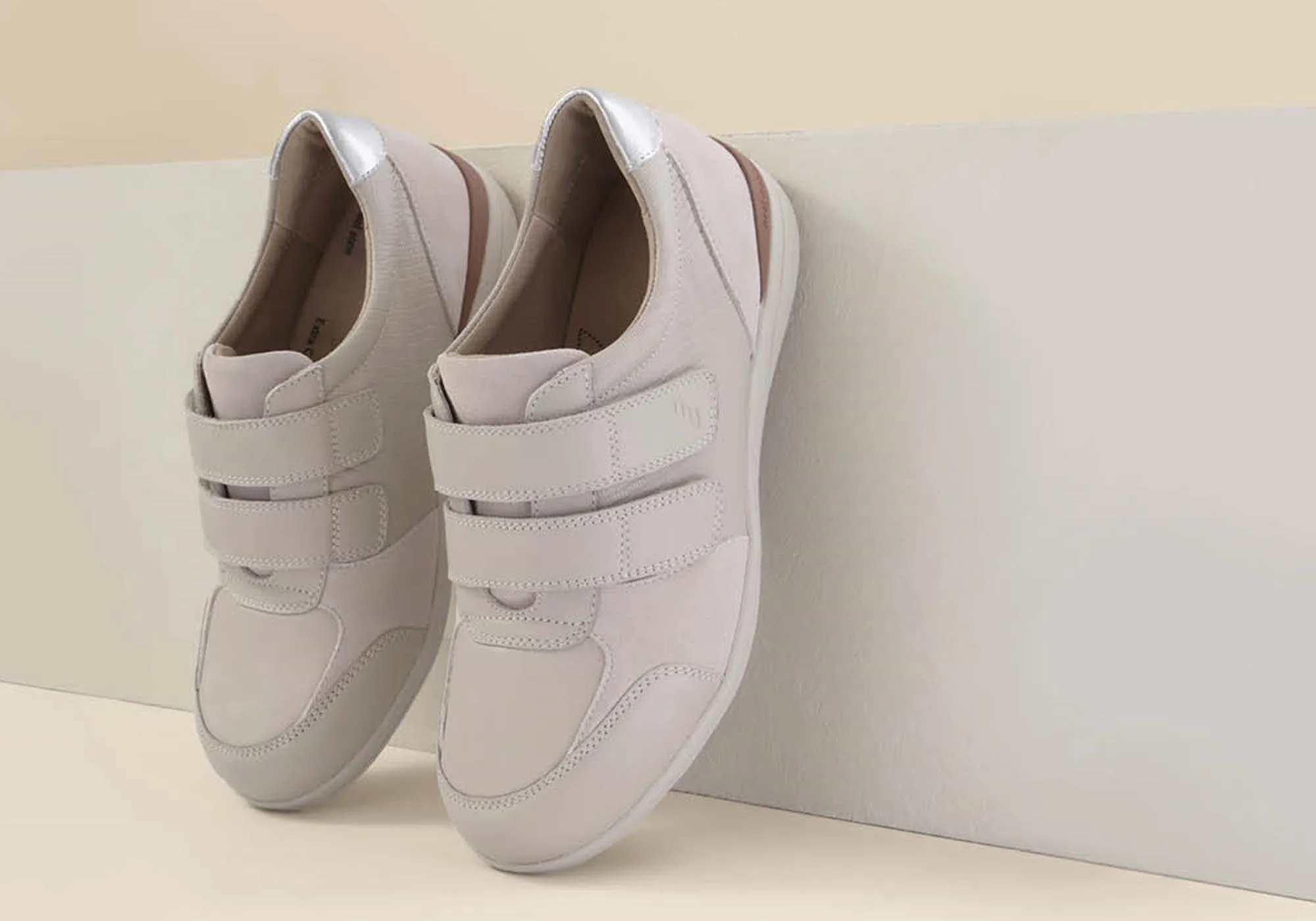 Homyped Womens Odette Strap Comfortable Extra Wide Leather Shoes